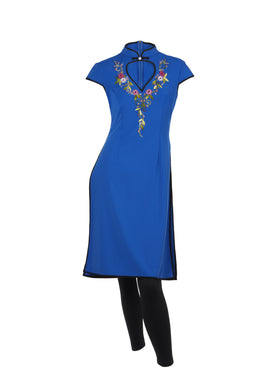 Embroidered Collar Set In Royal Blue